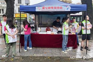 布克：美国男篮大名单星光熠熠 很多都是上次未入选的传奇人物